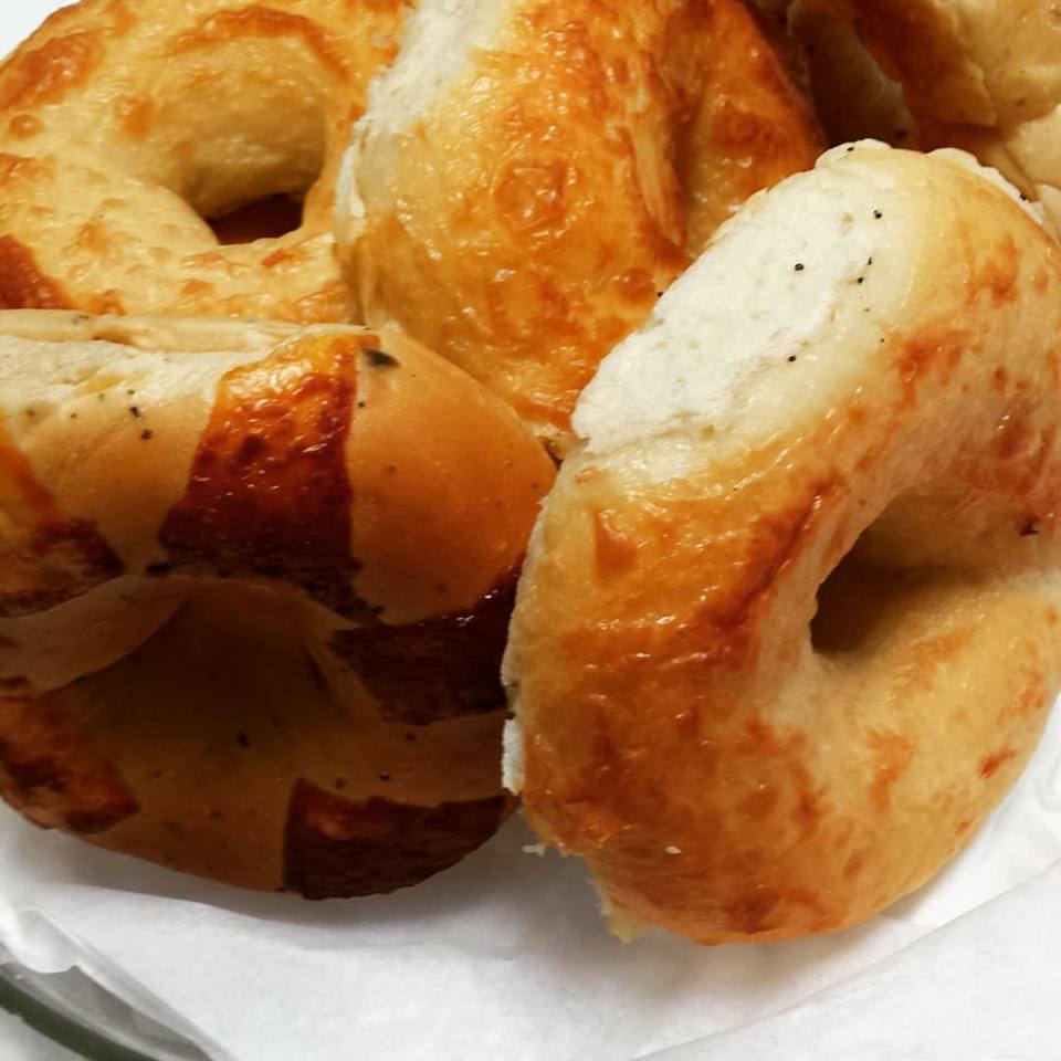 bagels at the scoop holden beach